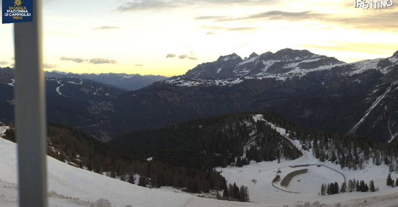 Webcam Пинцоло - Rifugio Doss del Sabion - 2100m