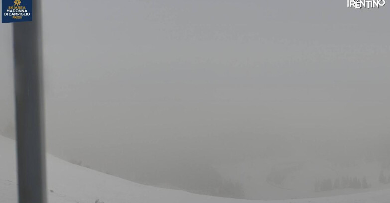 Webcam Pinzolo - Rifugio Doss del Sabion - 2100m