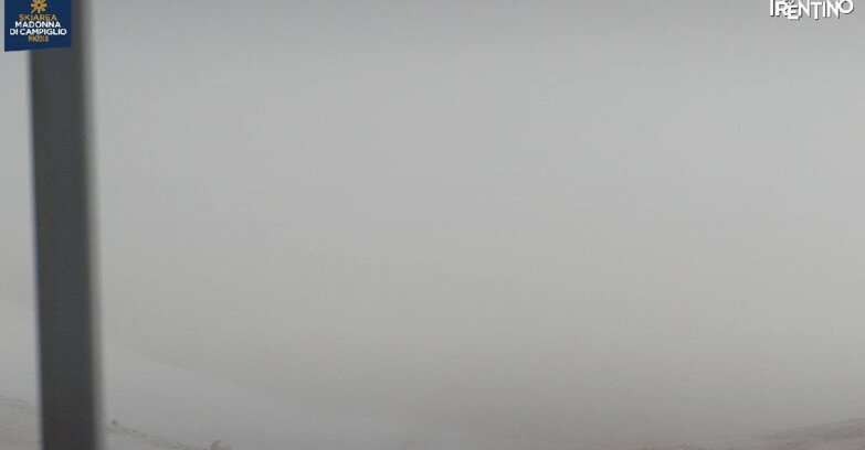 Webcam Pinzolo - Rifugio Doss del Sabion - 2100m