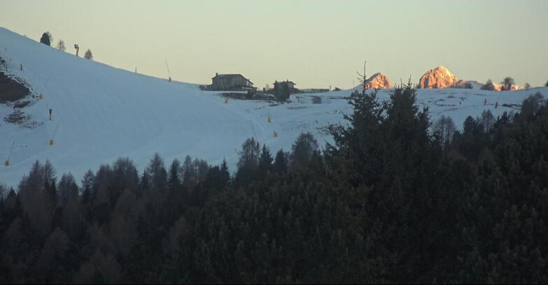 Webcam Bellamonte-Alpe Lusia - Pista Dolomitica