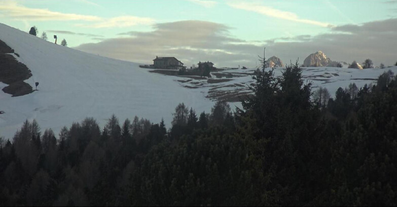 Webcam Белламонте-Альпе-Лусиа  - Pista Dolomitica