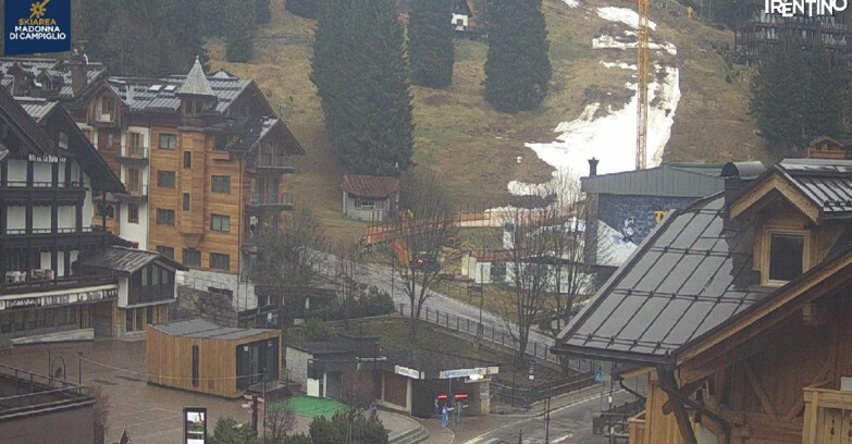 Webcam Madonna di Campiglio (Skiarea Campiglio Dolomiti di Brenta - Val di Sole Val Rendena) - Madonna di Campiglio