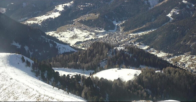 Webcam Pozza di Fassa-Aloch-Buffaure  - Sasso Lungo und Sasso Piatto