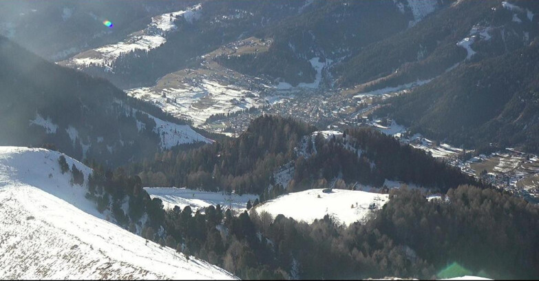Webcam Pozza di Fassa-Aloch-Buffaure  - Sasso Lungo und Sasso Piatto