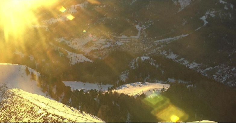 Webcam Pozza di Fassa-Aloch-Buffaure  - Sasso Lungo und Sasso Piatto