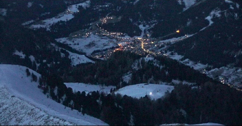 Webcam Pozza di Fassa-Aloch-Buffaure  - Sasso Lungo und Sasso Piatto