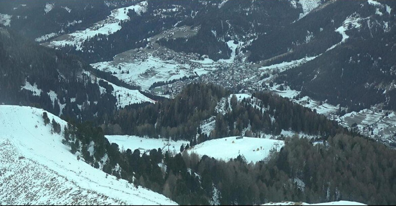 Webcam Pozza di Fassa-Aloch-Buffaure  - Sasso Lungo und Sasso Piatto