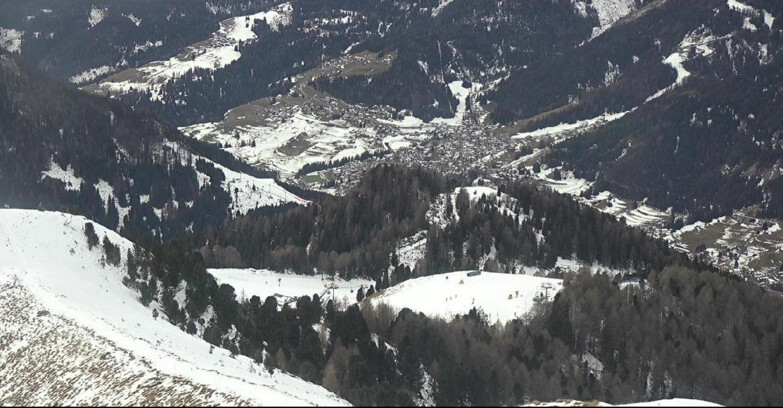 Webcam Pozza di Fassa-Aloch-Buffaure  - Sasso Lungo e Sasso Piatto visti da Buffaure