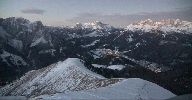 Webcam Pozza di Fassa-Aloch-Buffaure  - Sasso Lungo e Sasso Piatto visti da Buffaure