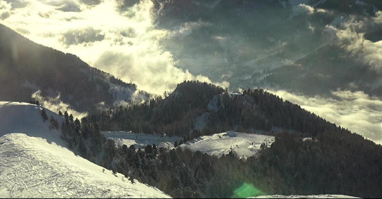 Webcam Pozza di Fassa-Aloch-Buffaure  - Sasso Lungo e Sasso Piatto visti da Buffaure