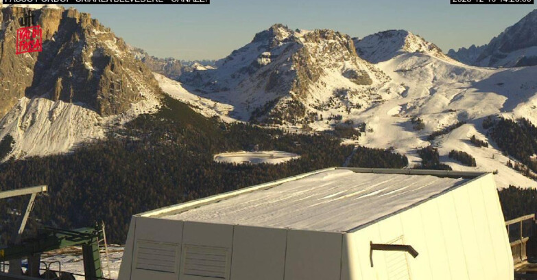 Webcam Campitello-Mazzin-Col Rodella  - Canazei - Belvedere - Skiarea Belvedere