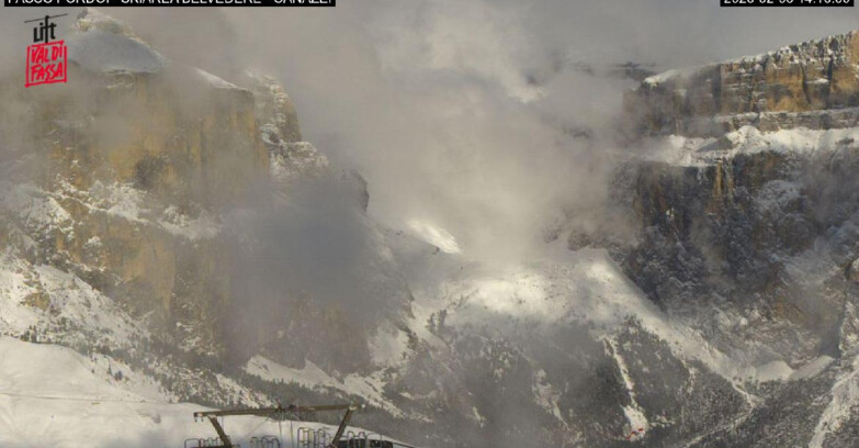 Webcam Campitello-Mazzin-Col Rodella - Canazei - Belvedere - Skiarea Belvedere