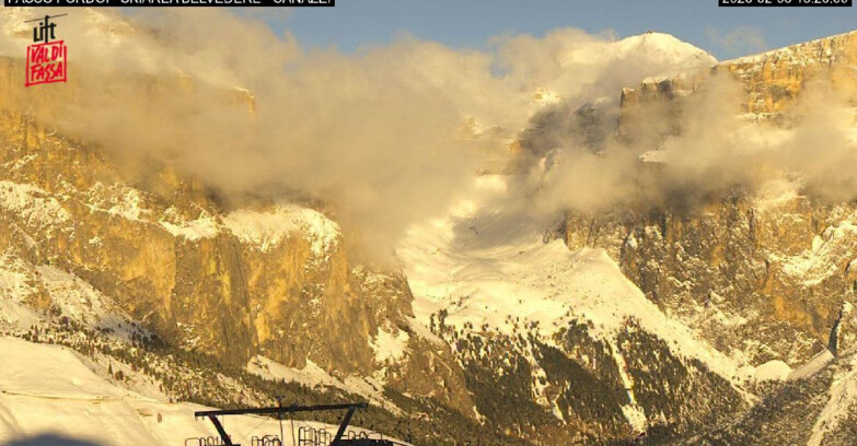 Webcam Campitello-Mazzin-Col Rodella  - Canazei - Belvedere - Skiarea Belvedere