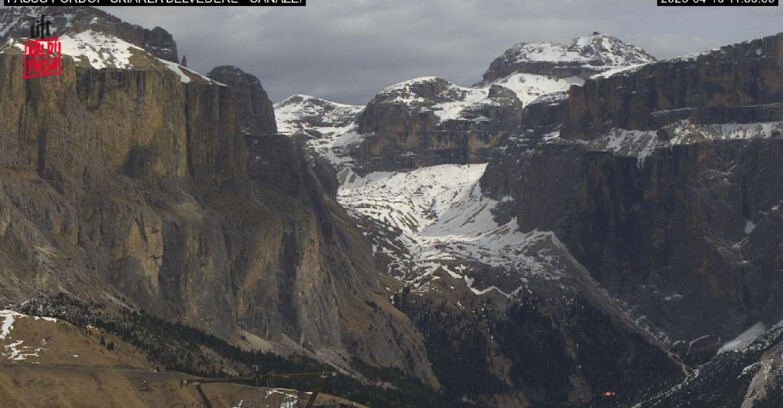 Webcam Campitello-Mazzin-Col Rodella - Canazei - Belvedere - Skiarea Belvedere