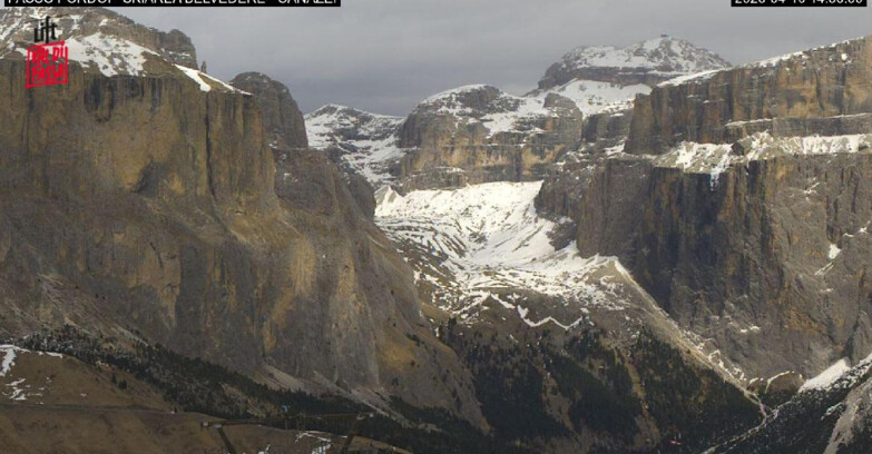 Webcam Campitello-Mazzin-Col Rodella - Canazei - Belvedere - Skiarea Belvedere