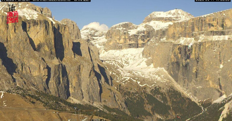 Webcam Campitello-Mazzin-Col Rodella - Canazei - Belvedere - Skiarea Belvedere