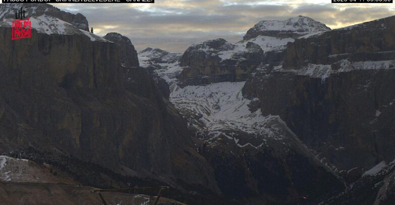 Webcam Campitello-Mazzin-Col Rodella - Canazei - Belvedere - Skiarea Belvedere