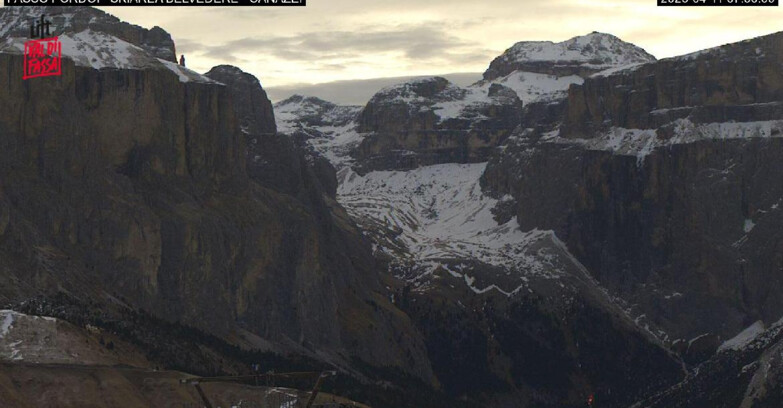 Webcam Campitello-Mazzin-Col Rodella - Canazei - Belvedere - Skiarea Belvedere