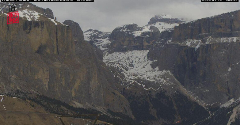 Webcam Campitello-Mazzin-Col Rodella - Canazei - Belvedere - Skiarea Belvedere