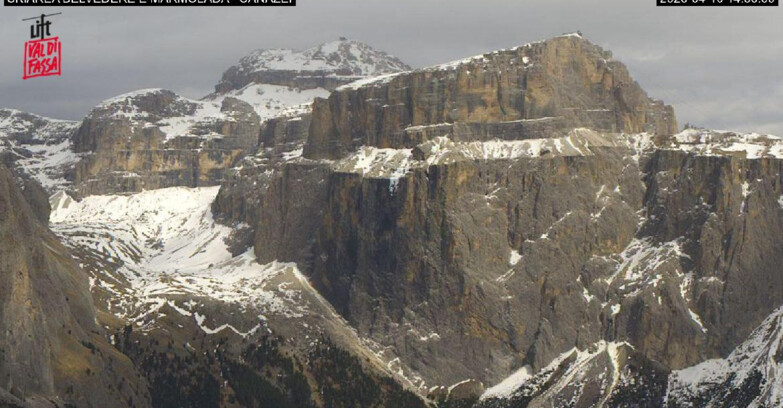 Webcam Campitello-Mazzin-Col Rodella - Canazei - Marmolada