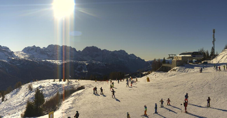 Webcam Skiarea Campiglio Dolomiti di Brenta Val di Sole Val Rendena - Seggiovia Malghette 