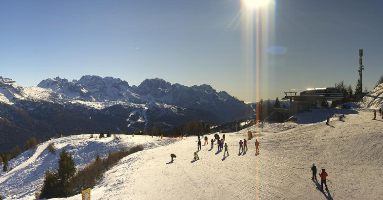 Webcam Skiarea Campiglio Dolomiti di Brenta Val di Sole Val Rendena - Seggiovia Malghette 