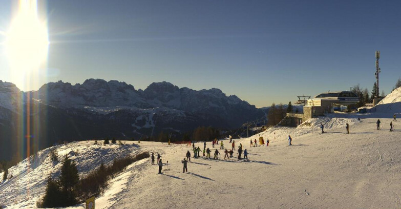 Webcam Skiarea Campiglio Dolomiti di Brenta Val di Sole Val Rendena - Seggiovia Malghette 