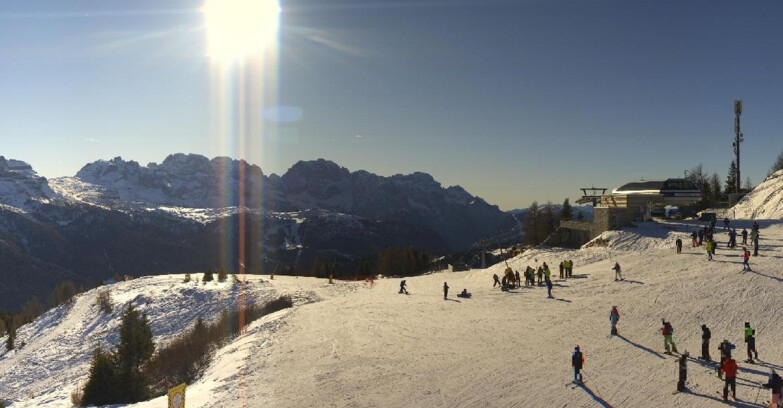 Webcam Skiarea Campiglio Dolomiti di Brenta Val di Sole Val Rendena - Seggiovia Malghette 
