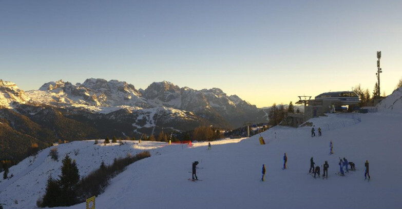 Webcam Skiarea Campiglio Dolomiti di Brenta Val di Sole Val Rendena - Seggiovia Malghette 