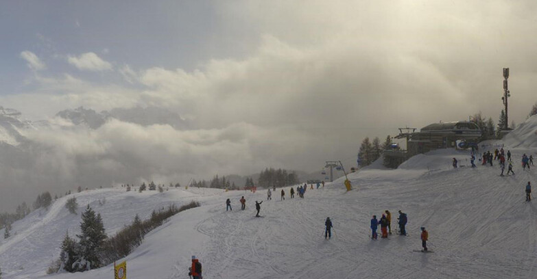 Webcam Folgarida-Marilleva  (Skiarea Campiglio Dolomiti di Brenta - Val di Sole Val Rendena) - Seggiovia Malghette 