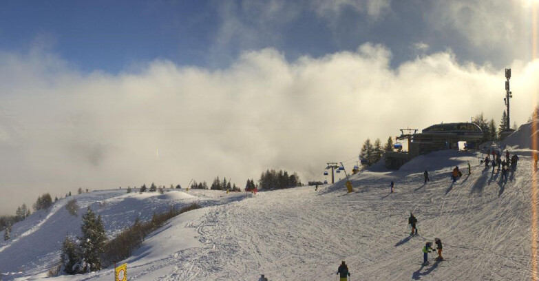 Webcam Folgarida-Marilleva  (Skiarea Campiglio Dolomiti di Brenta - Val di Sole Val Rendena) - Seggiovia Malghette 