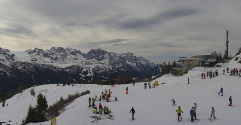 Webcam Folgarida-Marilleva  (Skiarea Campiglio Dolomiti di Brenta - Val di Sole Val Rendena) - Seggiovia Malghette 
