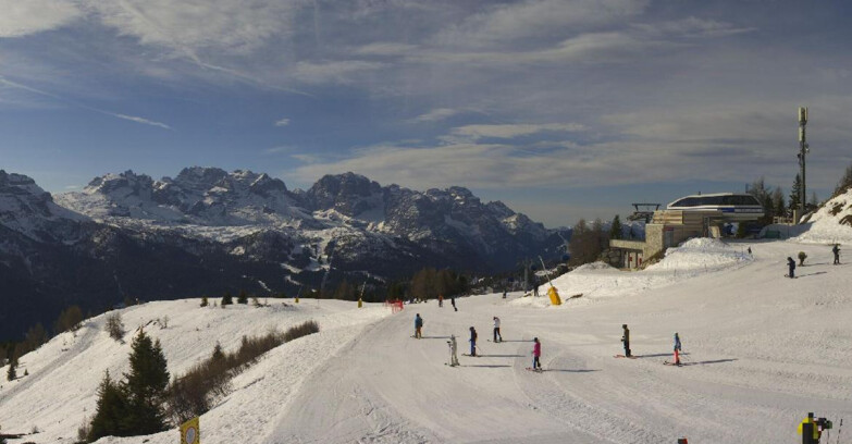 Webcam Folgarida-Marilleva  (Skiarea Campiglio Dolomiti di Brenta - Val di Sole Val Rendena) - Seggiovia Malghette 