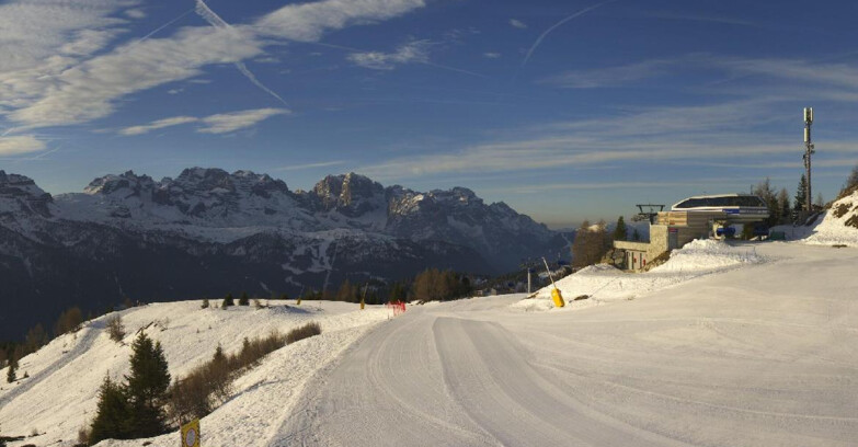 Webcam Skiarea Campiglio Dolomiti di Brenta Val di Sole Val Rendena - Seggiovia Malghette 
