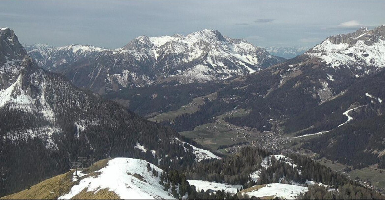 Webcam Pozza di Fassa-Aloch-Buffaure  - Cabinovia Buffaure - Stazione a Monte