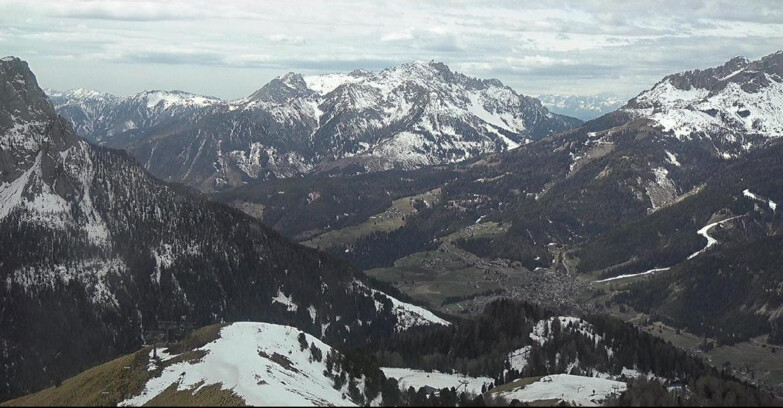 Webcam Pozza di Fassa-Aloch-Buffaure  - Cabinovia Buffaure - Stazione a Monte