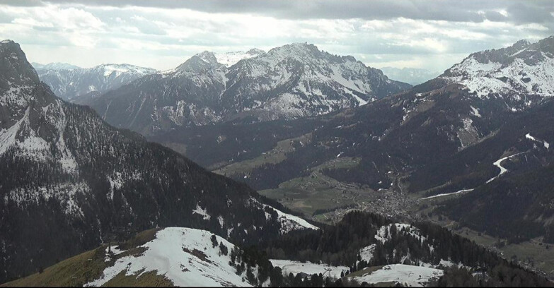 Webcam Pozza di Fassa-Aloch-Buffaure  - Cabinovia Buffaure - Stazione a Monte