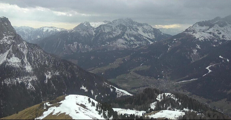 Webcam Pozza di Fassa-Aloch-Buffaure  - Cabinovia Buffaure - Stazione a Monte