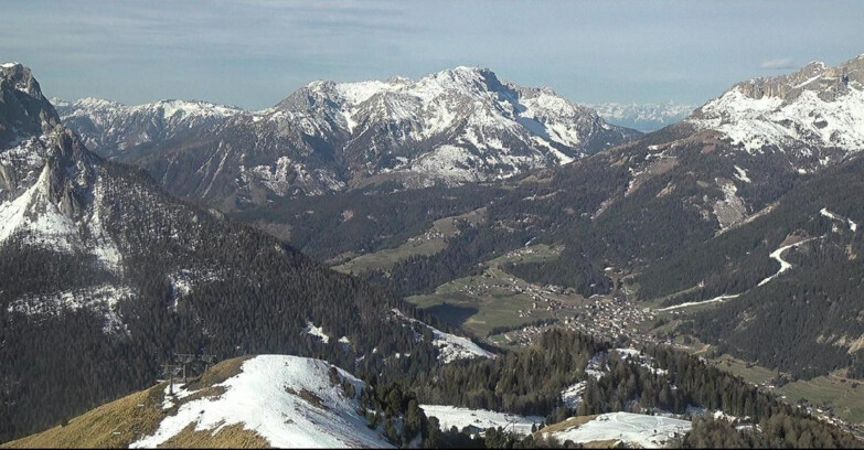Webcam Pozza di Fassa-Aloch-Buffaure  - Cabinovia Buffaure - Stazione a Monte