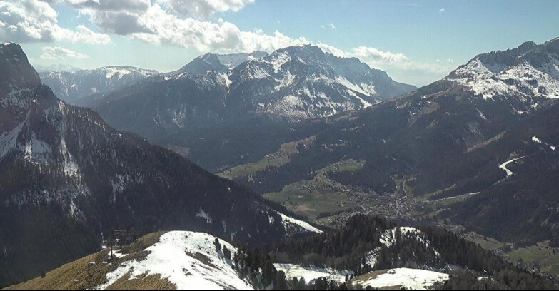 Webcam Pozza di Fassa-Aloch-Buffaure  - Cabinovia Buffaure - Stazione a Monte