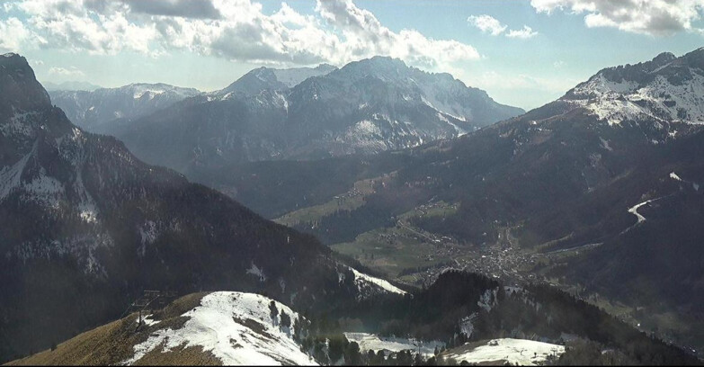 Webcam Pozza di Fassa-Aloch-Buffaure  - Cabinovia Buffaure - Stazione a Monte