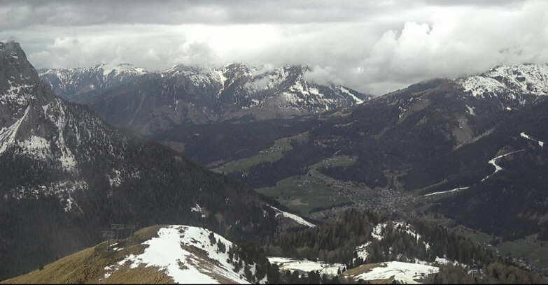 Webcam Pozza di Fassa-Aloch-Buffaure  - Cabinovia Buffaure - Stazione a Monte