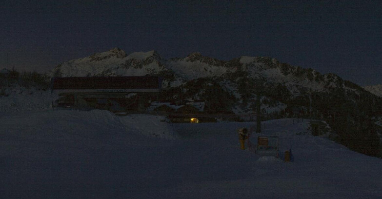 Webcam Skiarea Campiglio Dolomiti di Brenta Val di Sole Val Rendena - Seggiovia Orso Bruno 