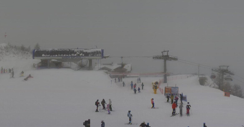 Webcam Folgarida-Marilleva  (Skiarea Campiglio Dolomiti di Brenta - Val di Sole Val Rendena) - Seggiovia Orso Bruno 