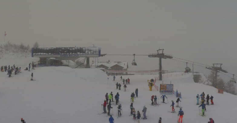 Webcam Skiarea Campiglio Dolomiti di Brenta Val di Sole Val Rendena - Seggiovia Orso Bruno 
