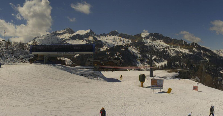 Webcam Ski area Campiglio Dolomiti di Brenta Val di Sole Val Rendena - Seggiovia Orso Bruno 