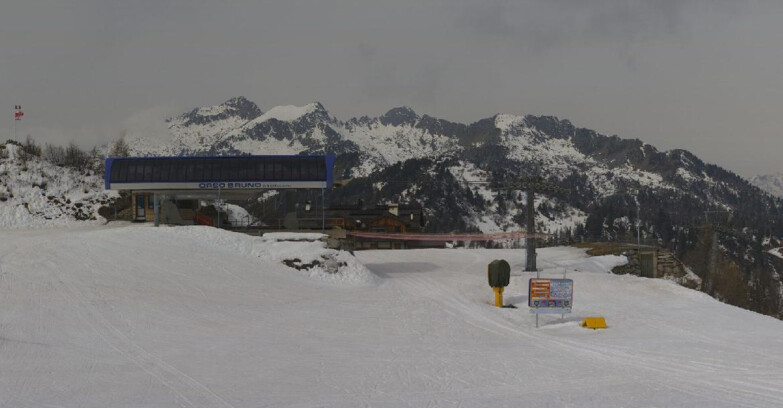 Webcam Skiarea Campiglio Dolomiti di Brenta Val di Sole Val Rendena - Seggiovia Orso Bruno 