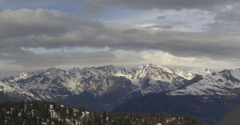 Webcam Skiarea Campiglio Dolomiti di Brenta Val di Sole Val Rendena - Gruppo Ortles Cevedale 