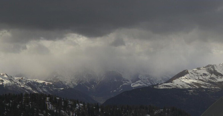 Webcam Skiarea Campiglio Dolomiti di Brenta Val di Sole Val Rendena - Gruppo Ortles Cevedale 