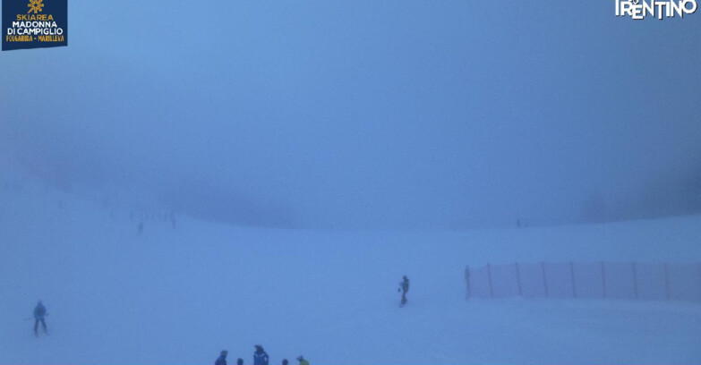 Webcam Skiarea Campiglio Dolomiti di Brenta Val di Sole Val Rendena - Pista delle Rocce - Folgarida